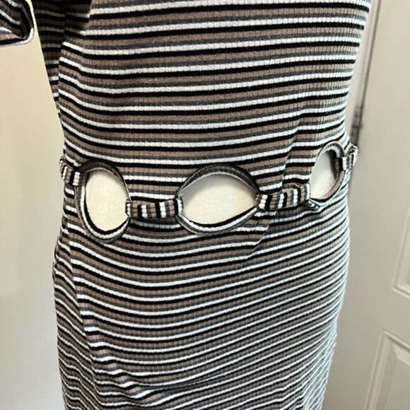 Emory park cutout striped t shirt dress size Large - Picture 6 of 6